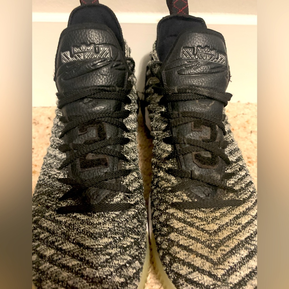 Nike Oreo Lebron’s 16